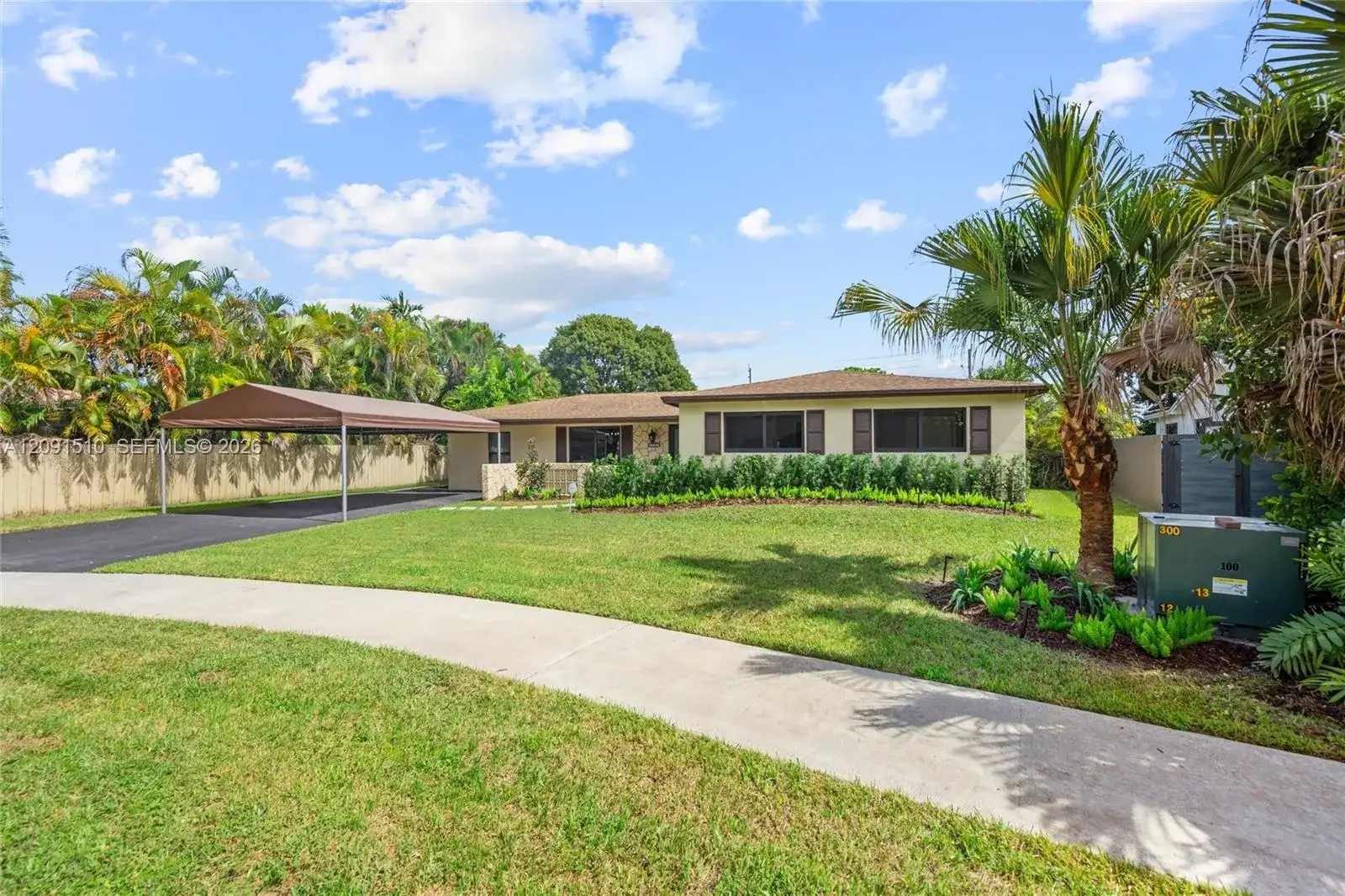 10221 SW 109th St, Miami FL 33176 photo 2