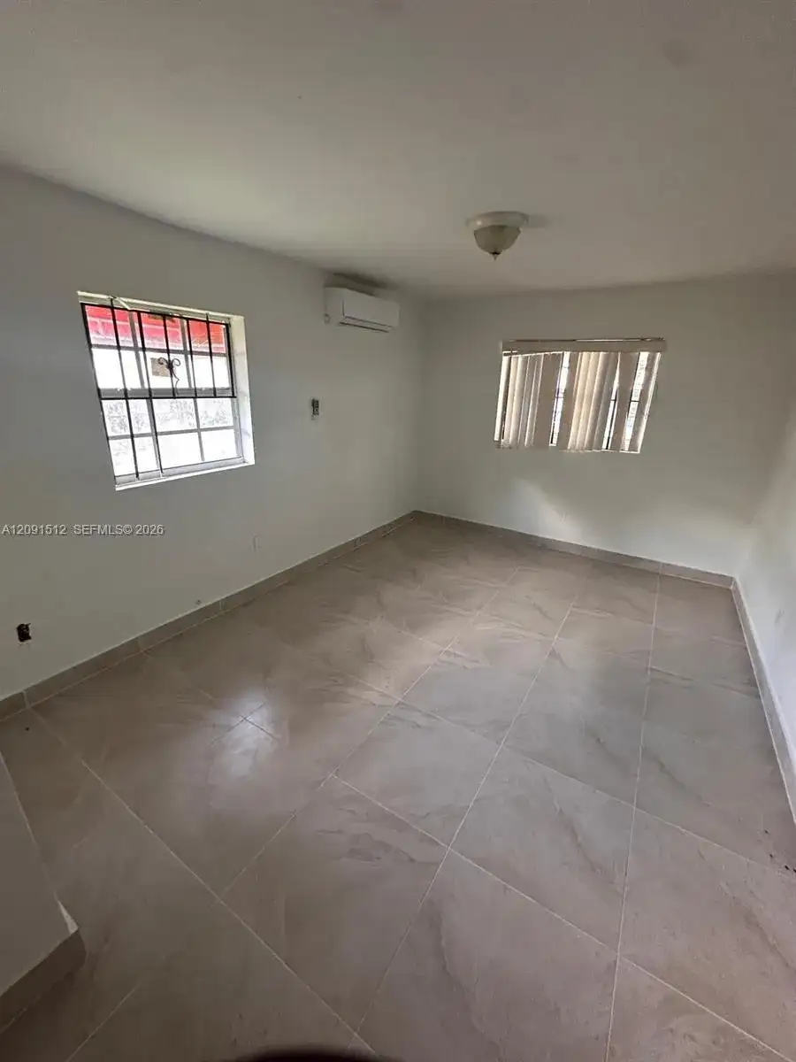 280 NW 100th St # 280, Miami FL 33150 photo 2