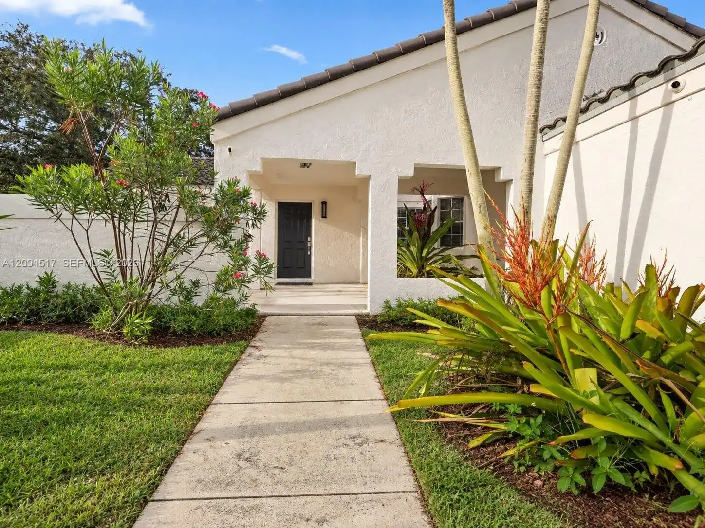 15221 SW 158th St, Miami FL 33187