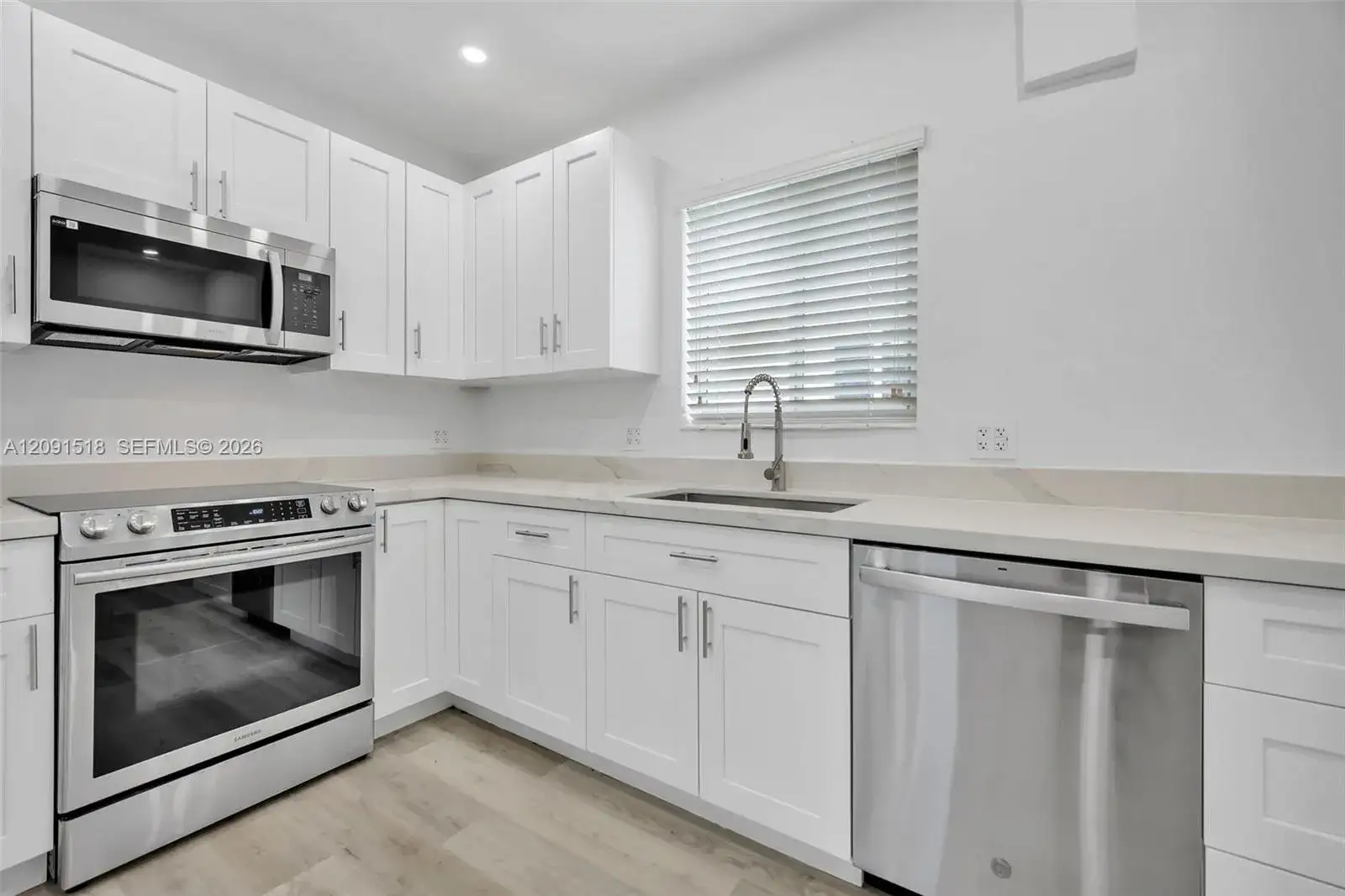 1401 NE 152nd St, North Miami Beach FL 33162 photo 5