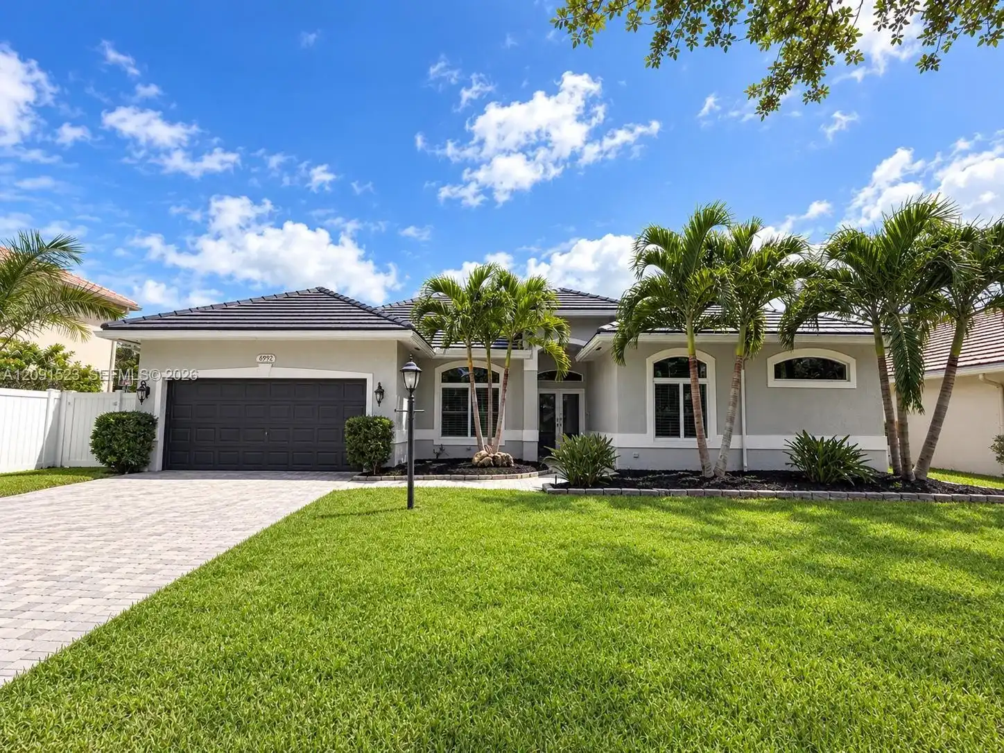 6982 Coronado Way, Pembroke Pines FL 33331