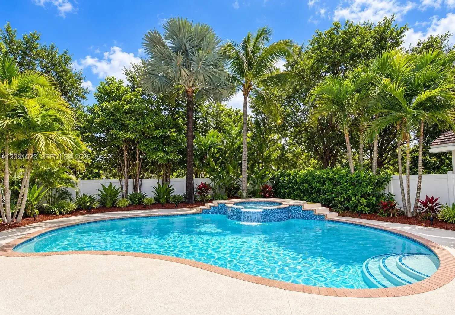 6982 Coronado Way, Pembroke Pines FL 33331 photo 2
