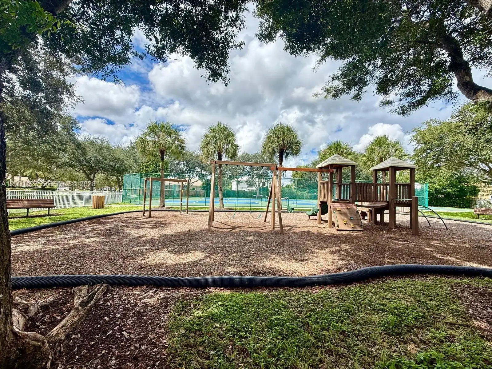 6982 Coronado Way, Pembroke Pines FL 33331 photo 5