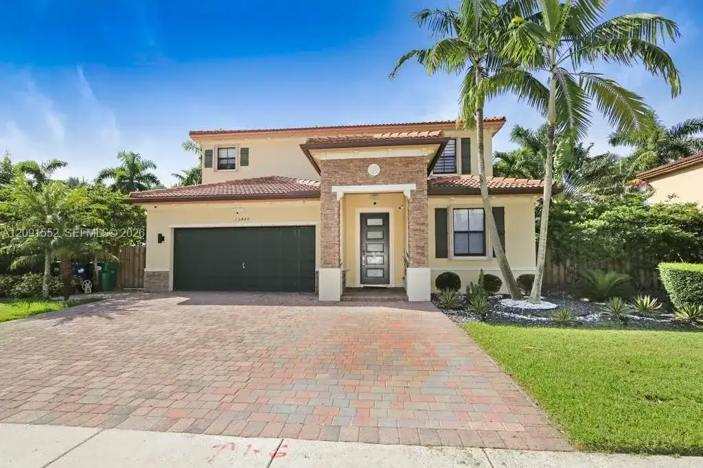 15480 SW 119th Ter, Miami FL 33196 photo 2