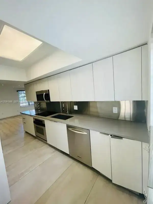 932 7th St # 932D, Miami Beach FL 33139 photo 5
