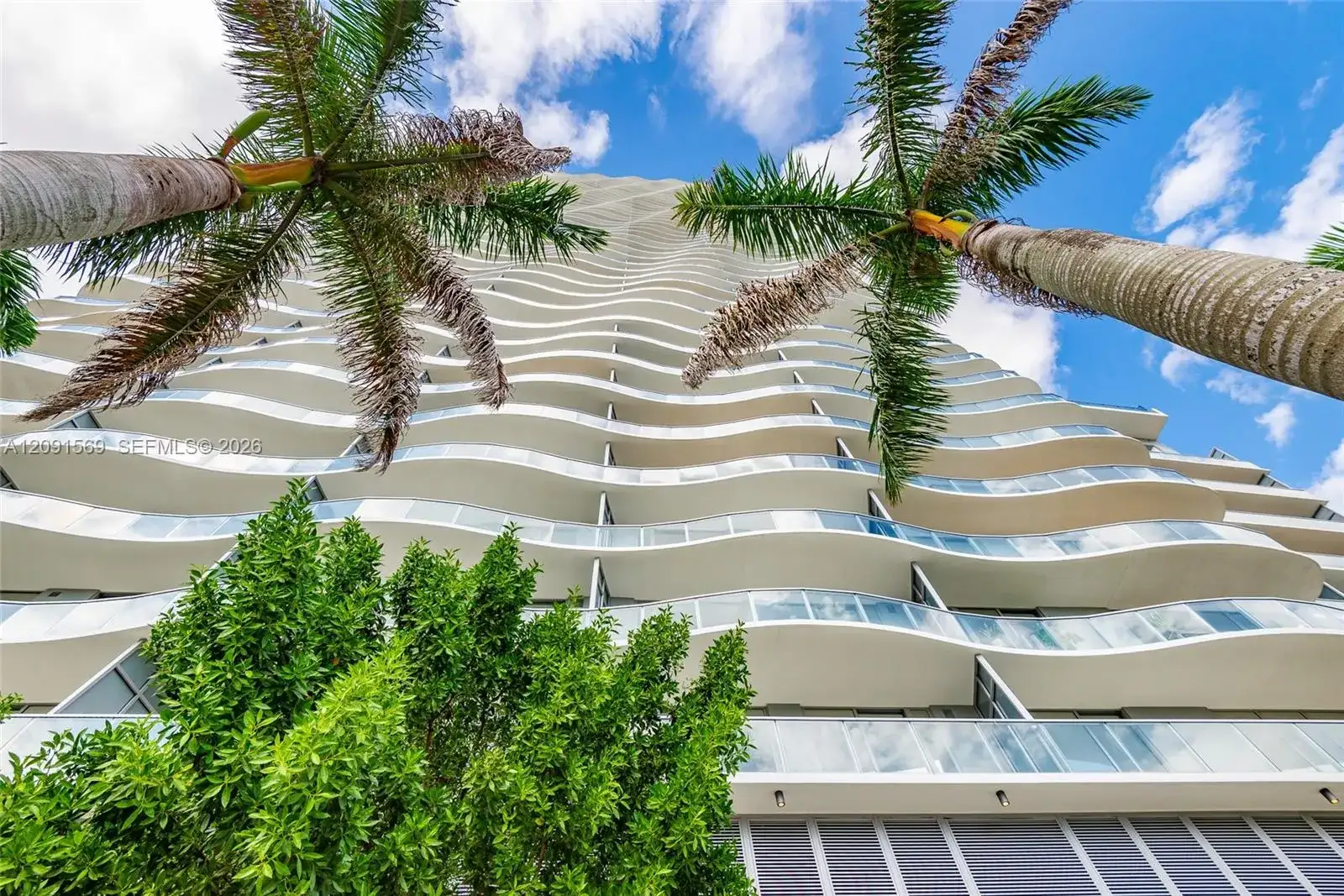 1400 Biscayne Blvd # 405, Miami FL 33132 photo 2