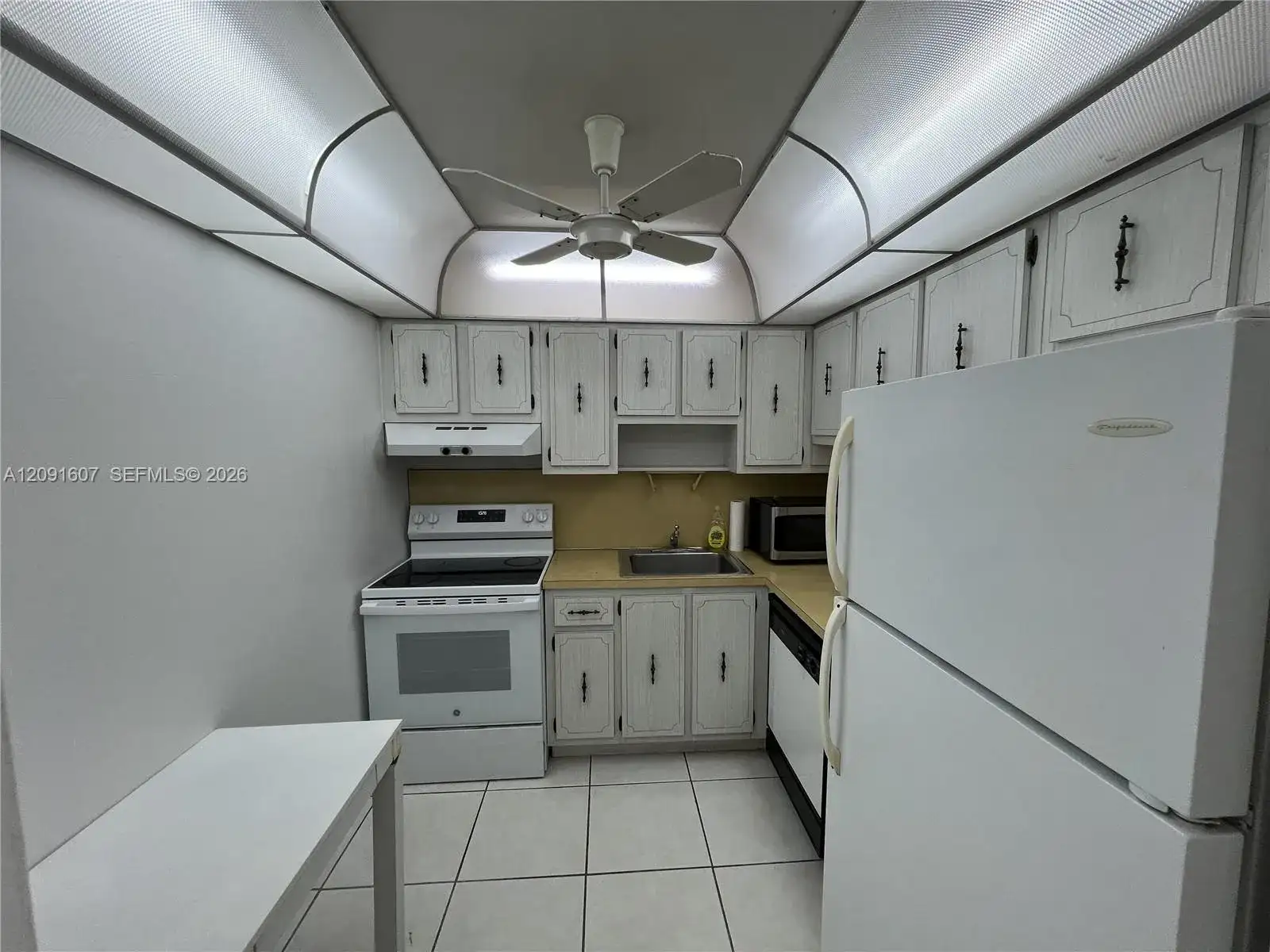 920 NE 169th St # 504, North Miami Beach FL 33162 photo 5