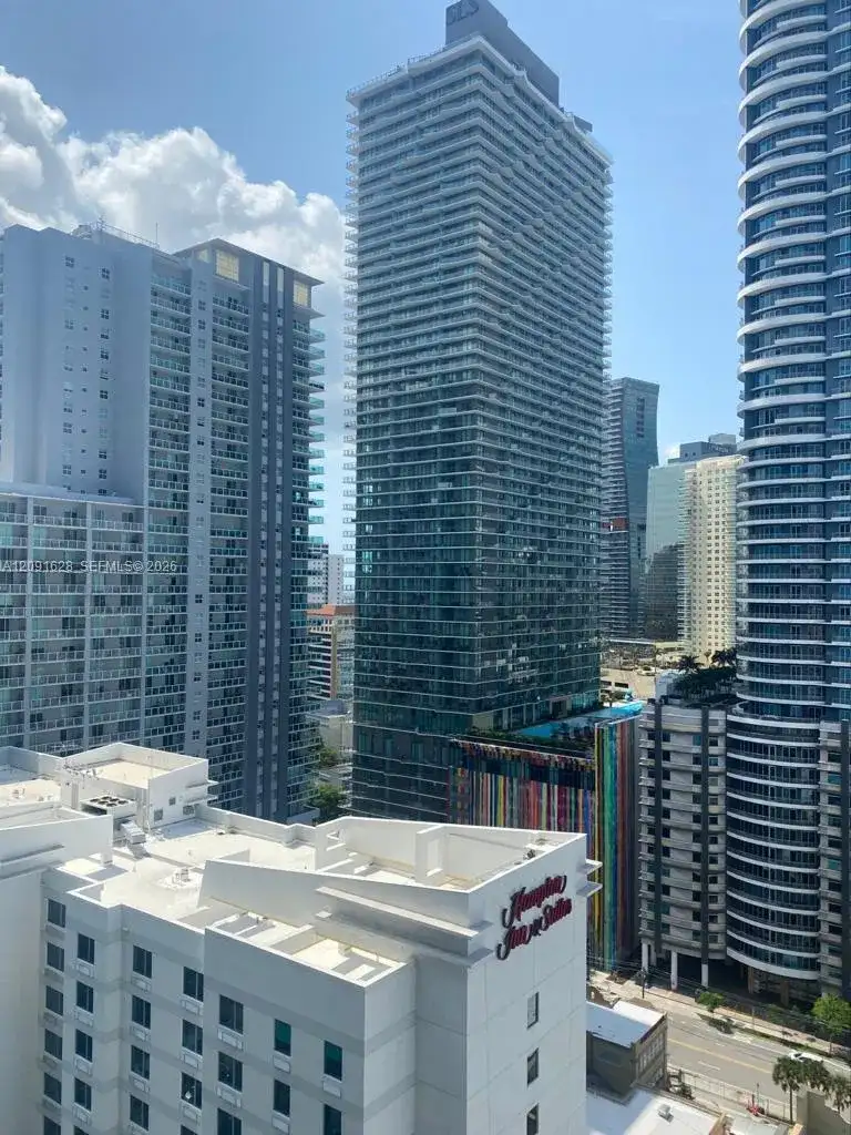 79 SW 12th St, Miami FL 33130 photo 2
