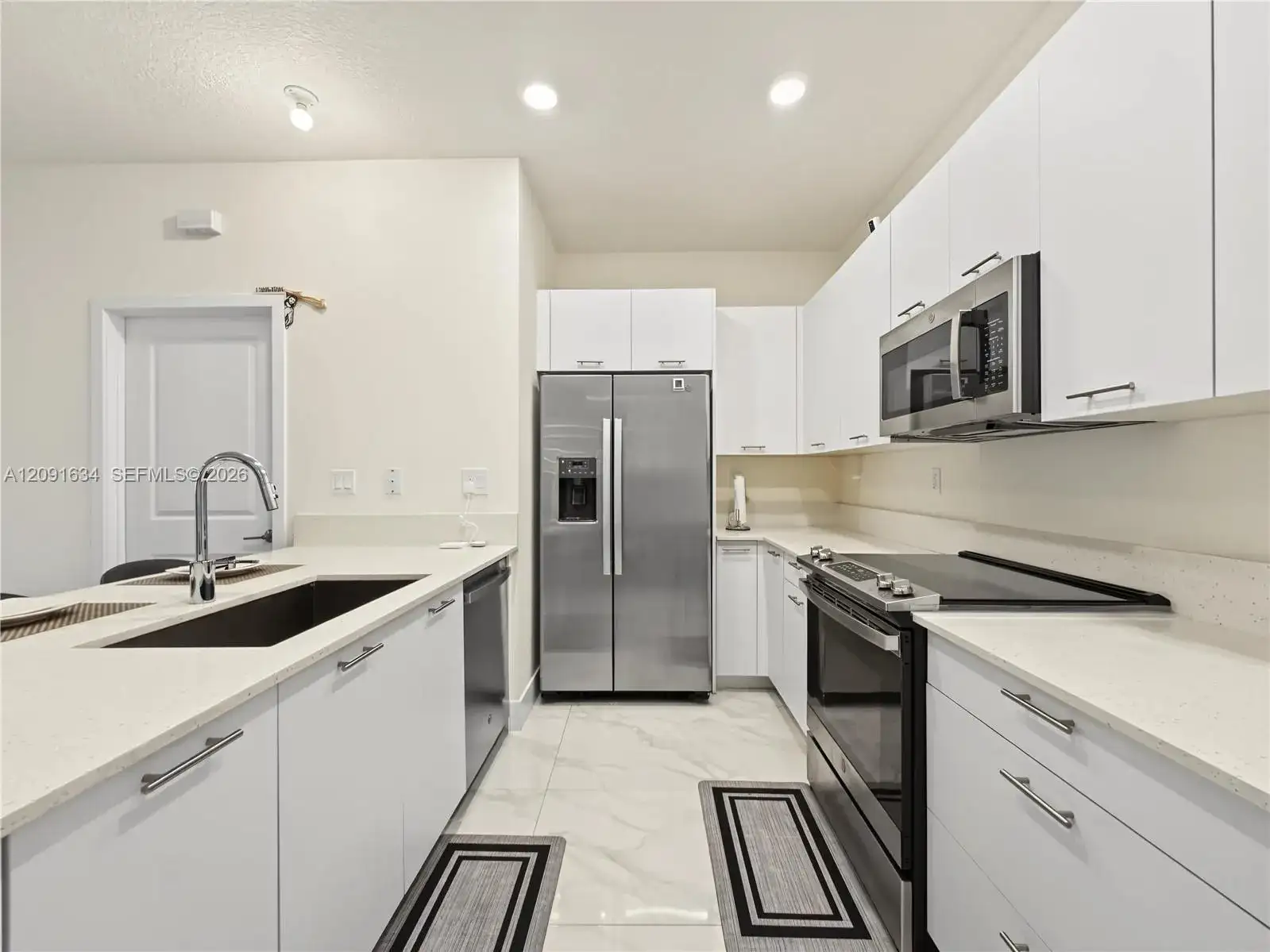 4278 NW 82nd Ave, Doral FL 33166 photo 5