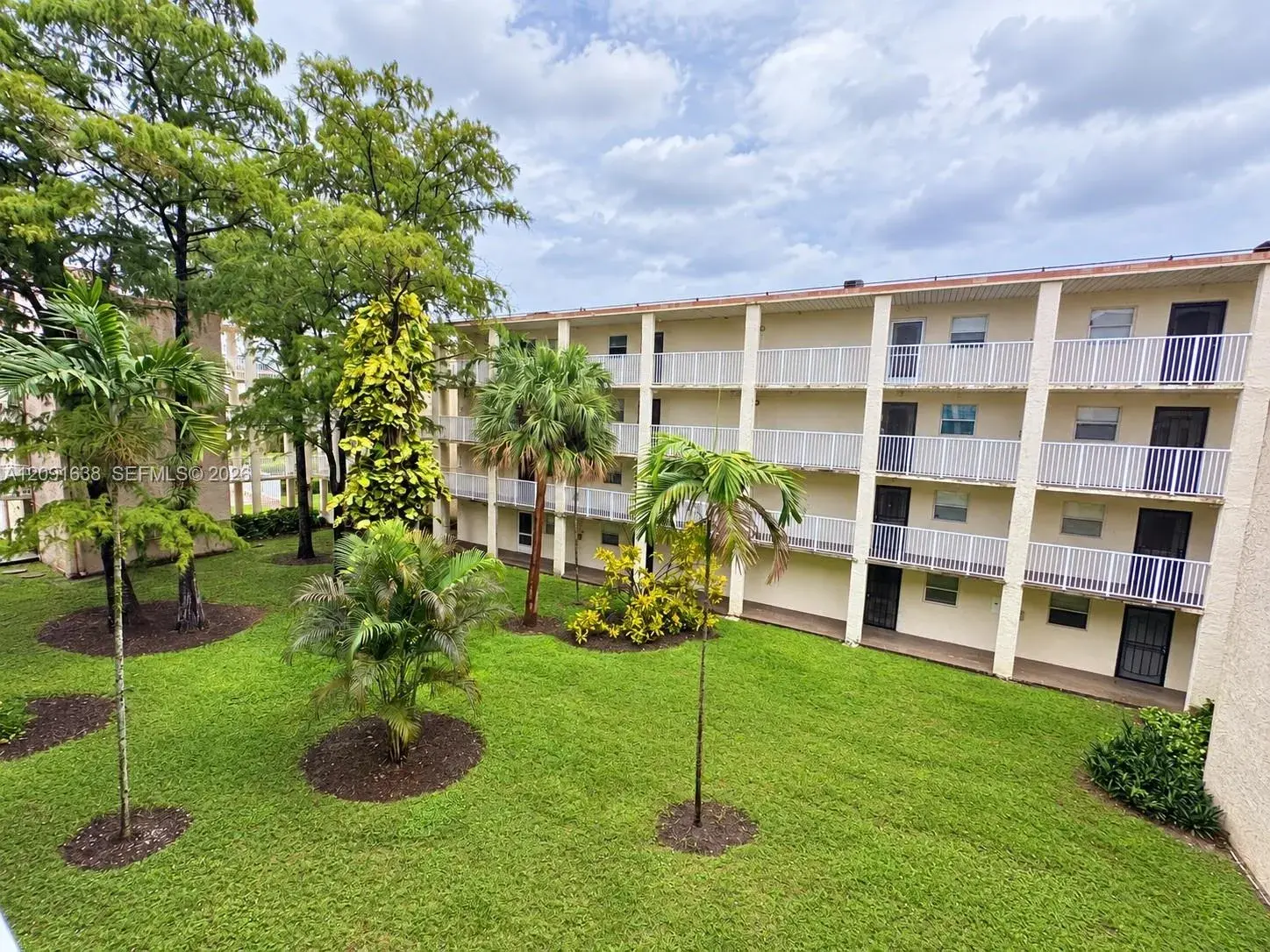 2800 NW 56th Ave # F302, Lauderhill FL 33313