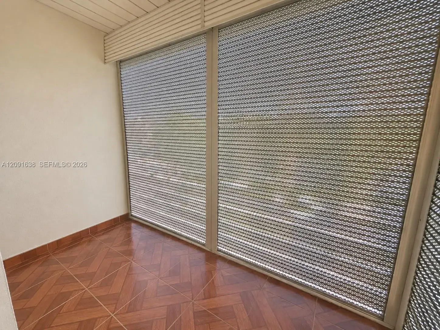 2800 NW 56th Ave # F302, Lauderhill FL 33313