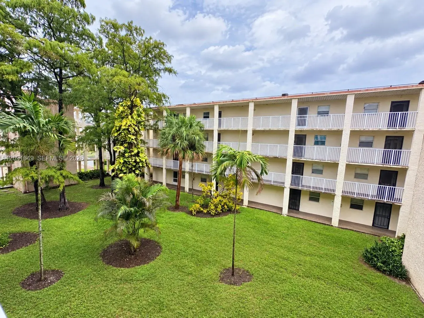 2800 NW 56th Ave # G204, Lauderhill FL 33313