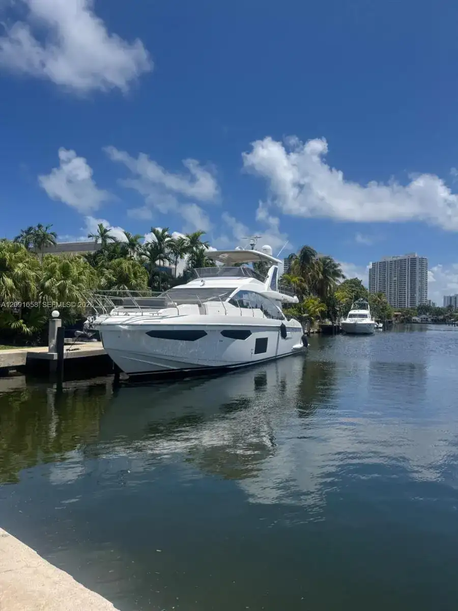 600 Hibiscus Dr, Hallandale Beach FL 33009 photo 2