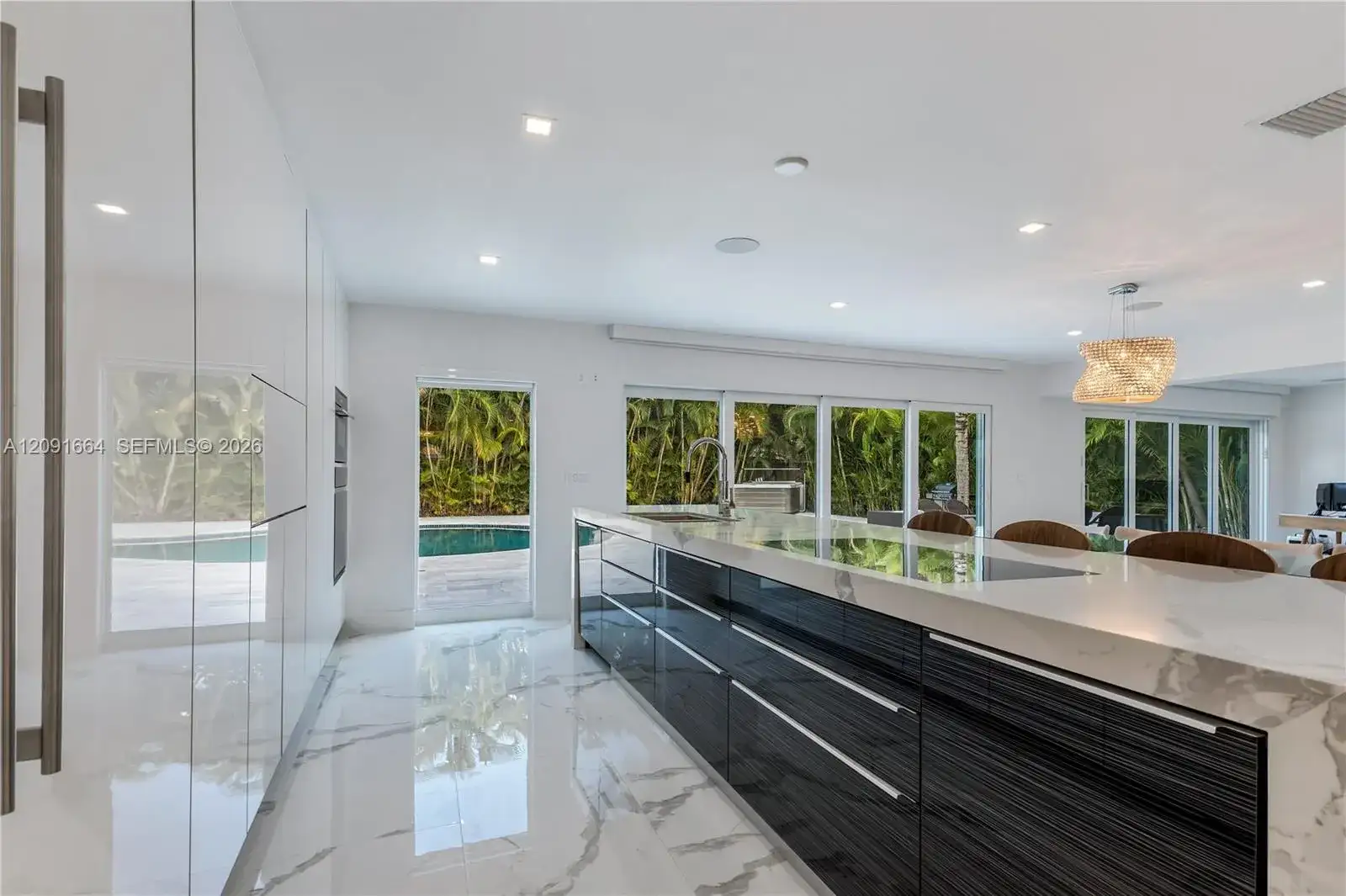 20501 NE 22nd Pl, Miami FL 33180 photo 5