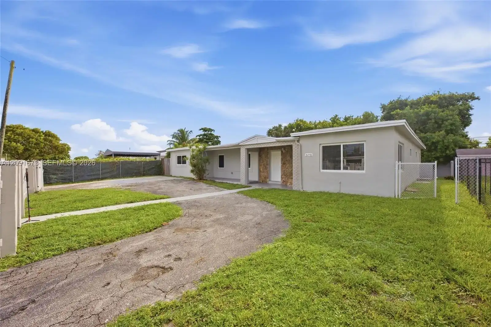 15770 NW 17th Ct, Miami Gardens FL 33054 photo 3
