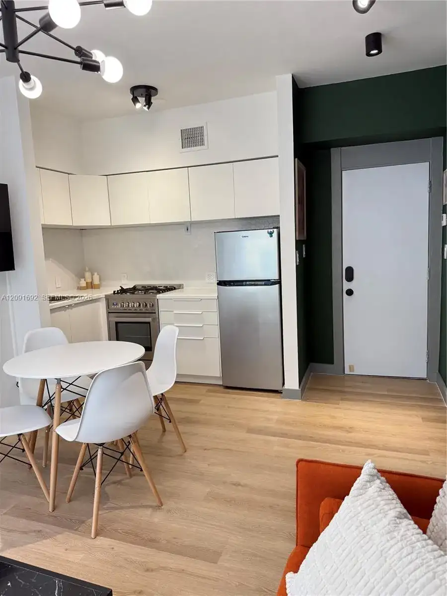 1320 Drexel Ave # 302, Miami Beach FL 33139 photo 2