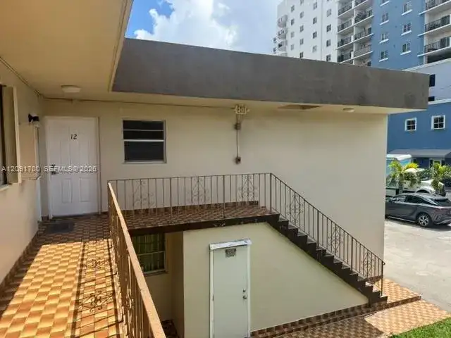 6365 SW 8th St # 12, Miami FL 33144 photo 2