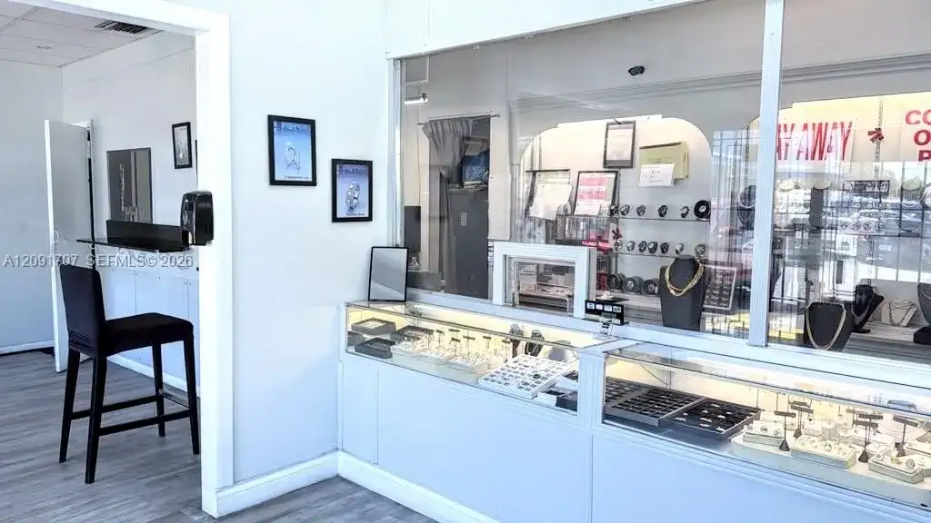 Pawn Shop, Hialeah FL 33010 photo 3