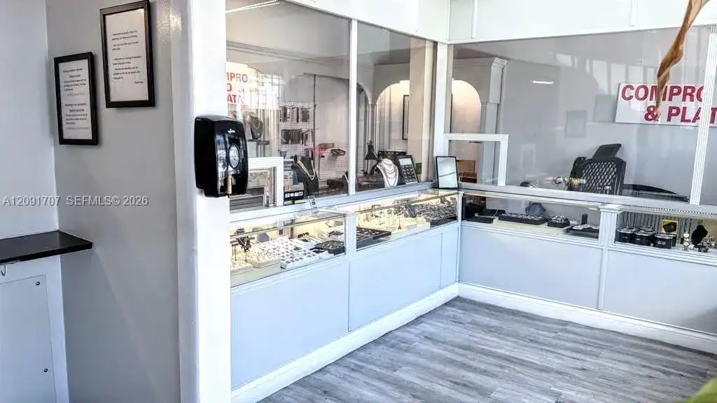 Pawn Shop, Hialeah FL 33010 photo 5