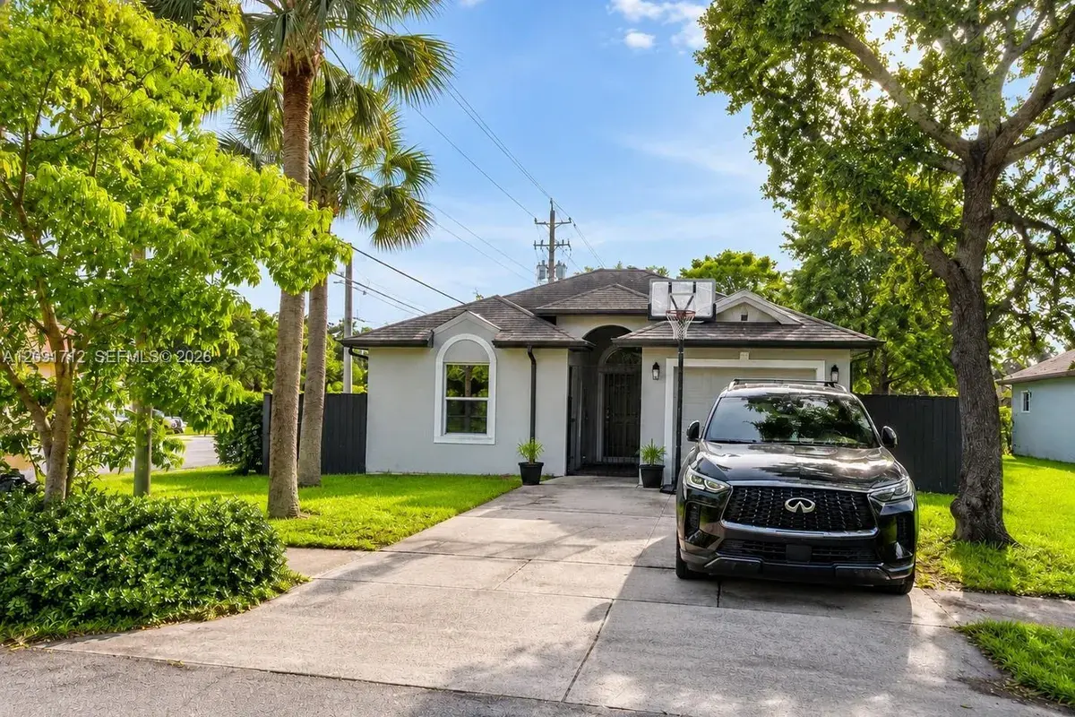 901 NW 1st Ave, Fort Lauderdale FL 33311