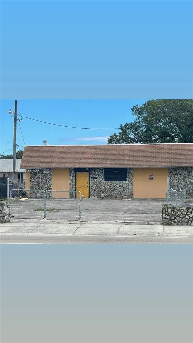 4875 NW 7th Ave, Miami FL 33127 photo 2