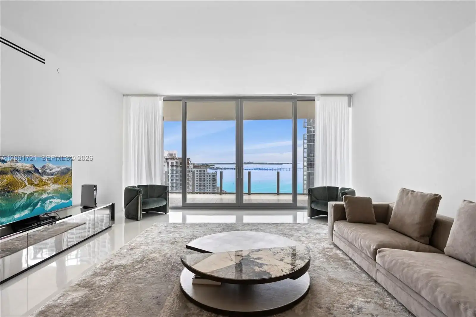 300 Biscayne Boulevard Way # 3304C, Miami FL 33131 photo 2