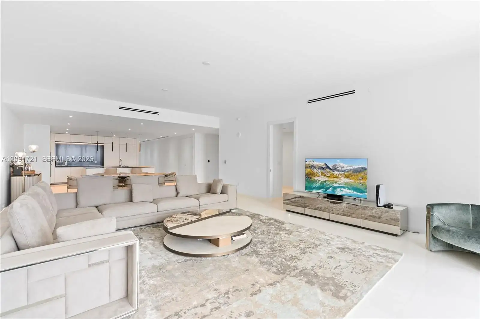 300 Biscayne Boulevard Way # 3304C, Miami FL 33131 photo 3