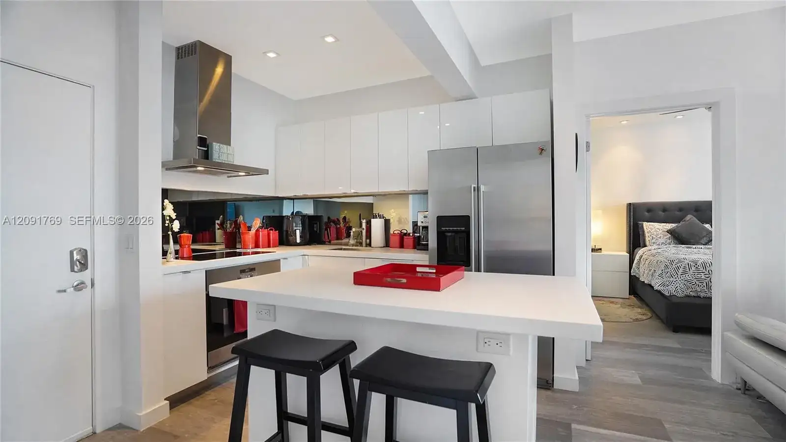 1460 Ocean Dr # 407, Miami Beach FL 33139 photo 3