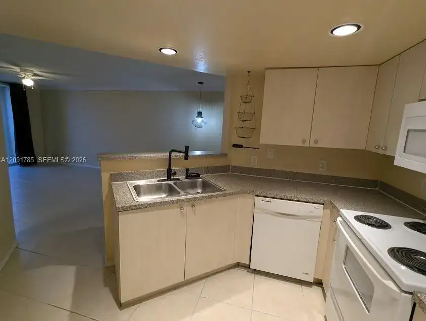 1801 N Flagler Dr # 708, West Palm Beach FL 33407 photo 3