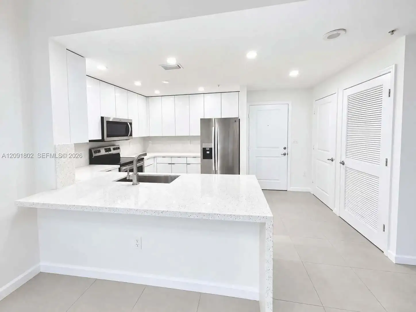 10 Aragon Ave # 910, Coral Gables FL 33134 photo 2