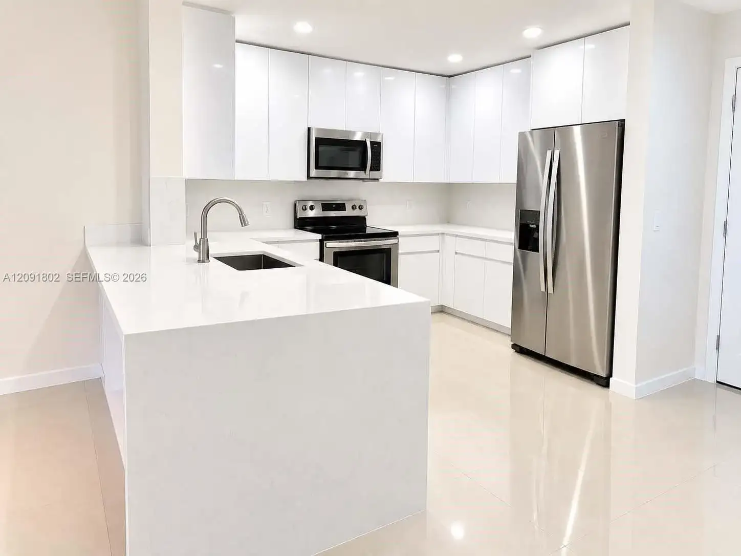 10 Aragon Ave # 910, Coral Gables FL 33134 photo 3