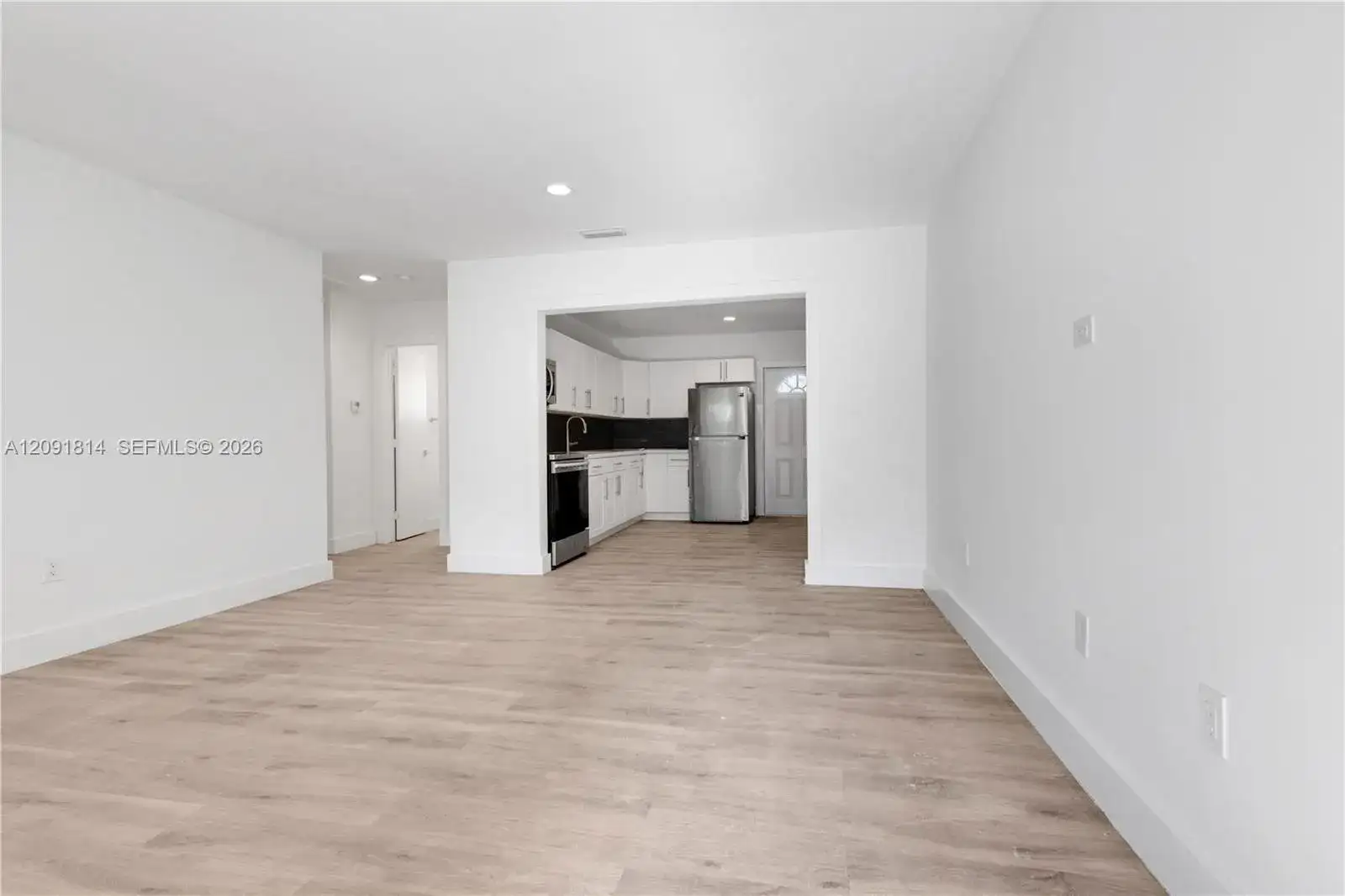 2510 NE 182nd Ter, North Miami Beach FL 33160 photo 5