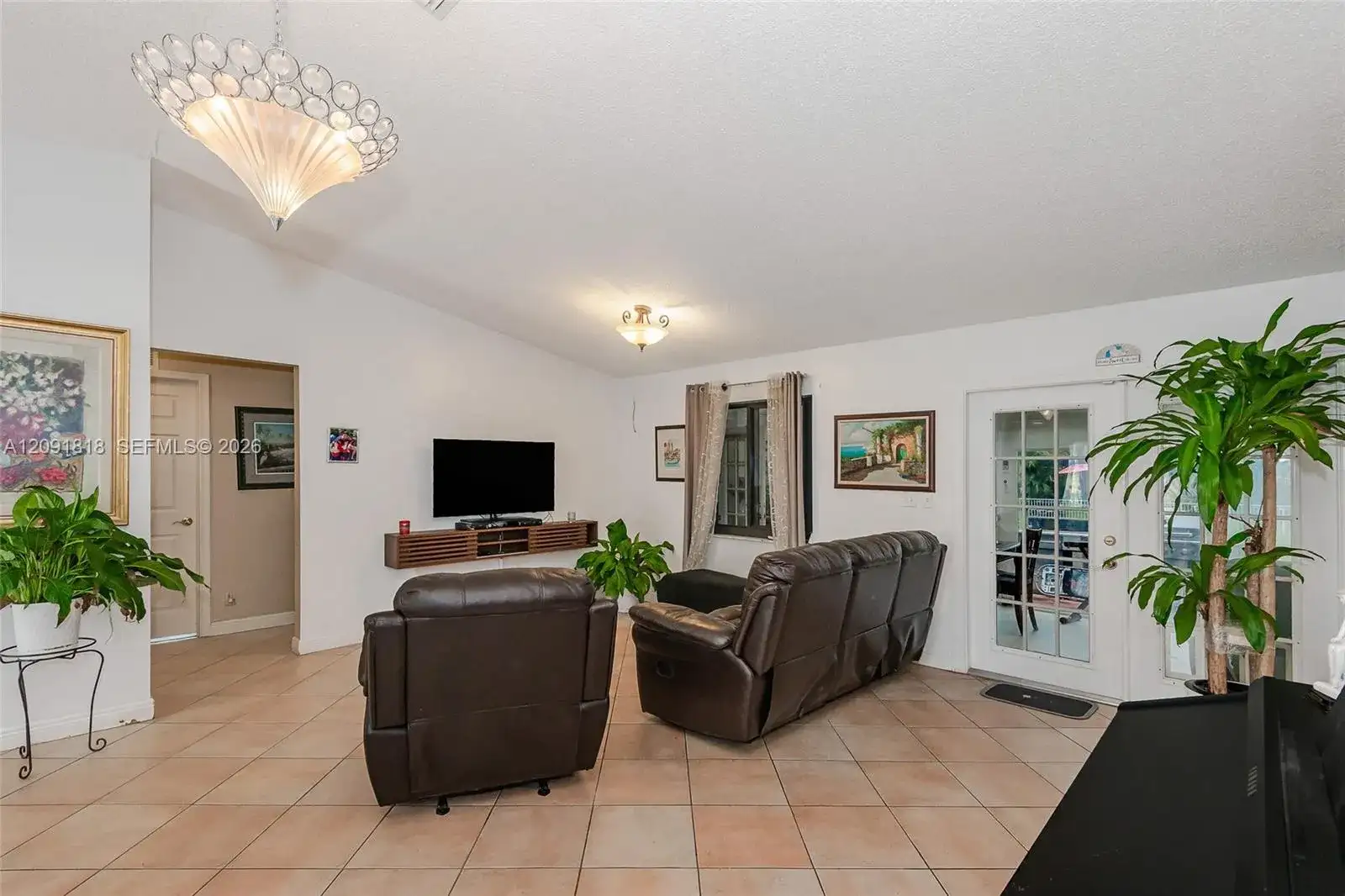 7609 Sunflower Dr, Margate FL 33063 photo 5