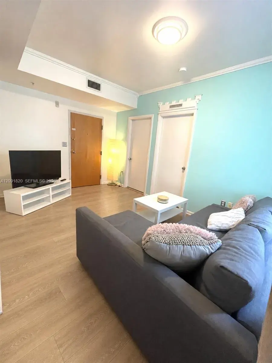 1542 Drexel Ave # 104, Miami Beach FL 33139