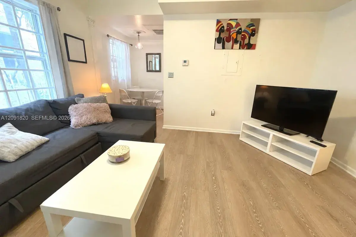 1542 Drexel Ave # 104, Miami Beach FL 33139