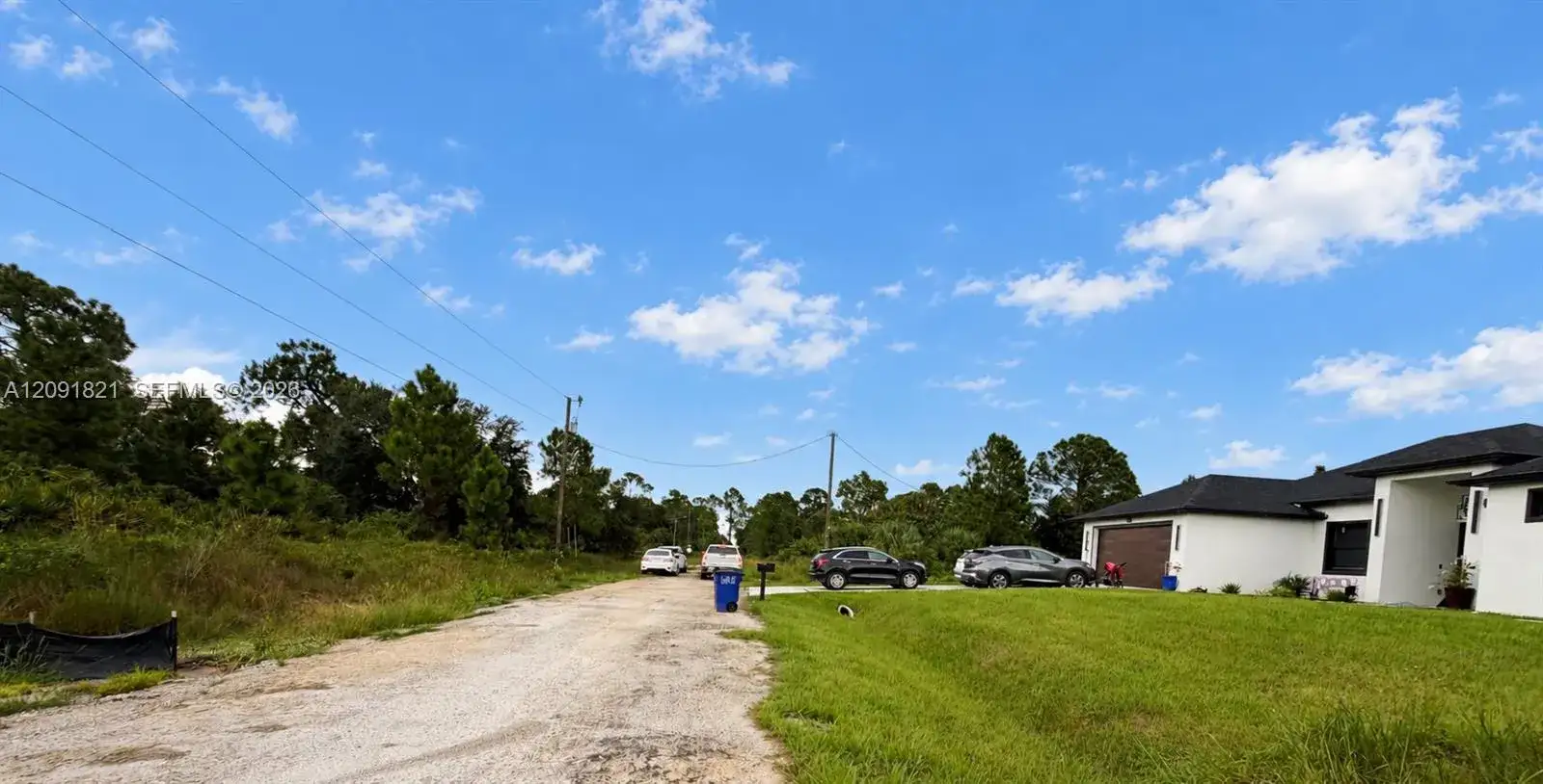 722 Irving Ave, Lehigh Acres FL 33972 photo 3