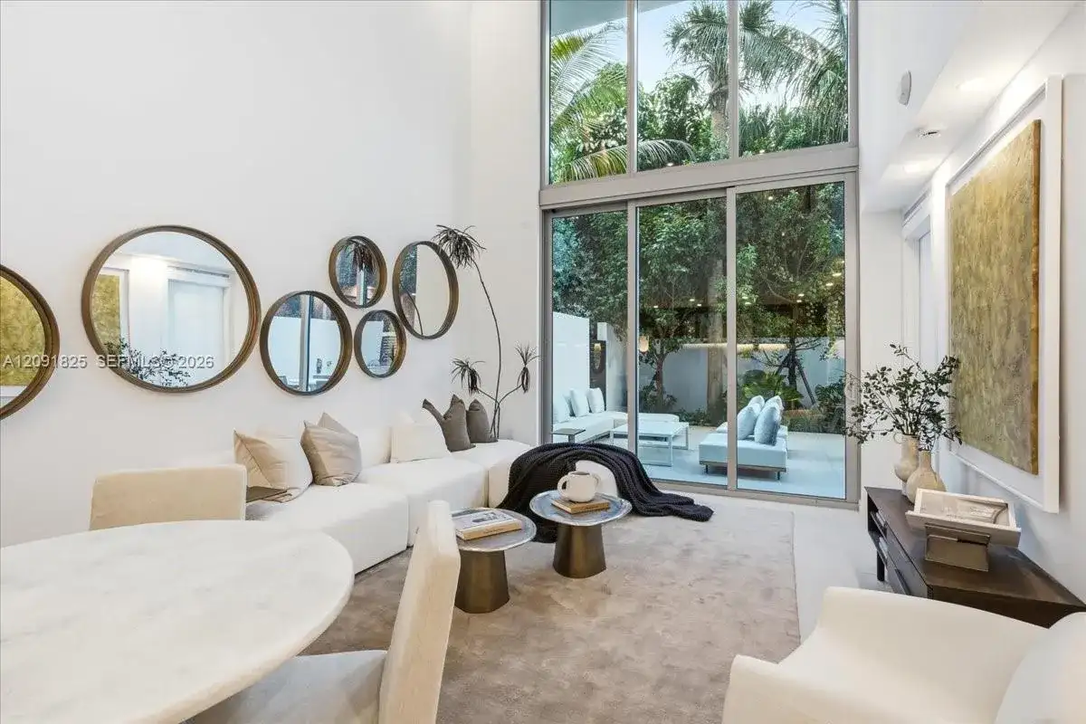 2200 Brickell Ave, Miami FL 33129 photo 5