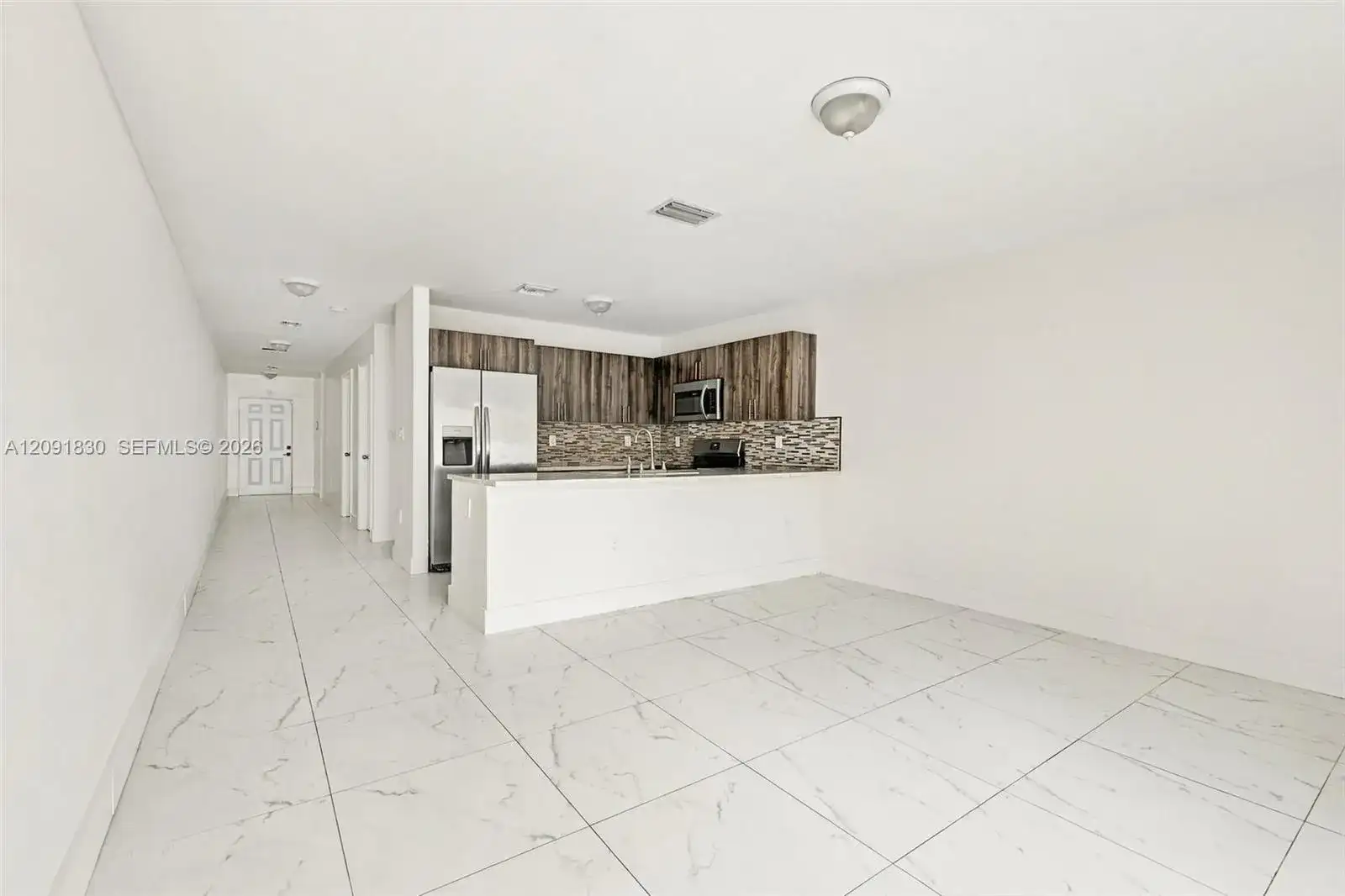523-525 NW 106th St, Miami FL 33150 photo 5
