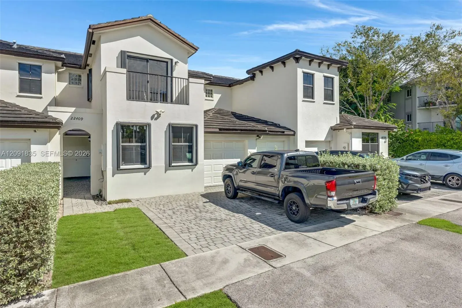 22409 SW 102nd Ave, Miami FL 33190