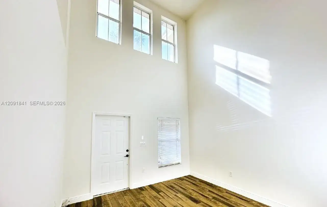 202 Riverwalk Cir, Sunrise FL 33326 photo 3