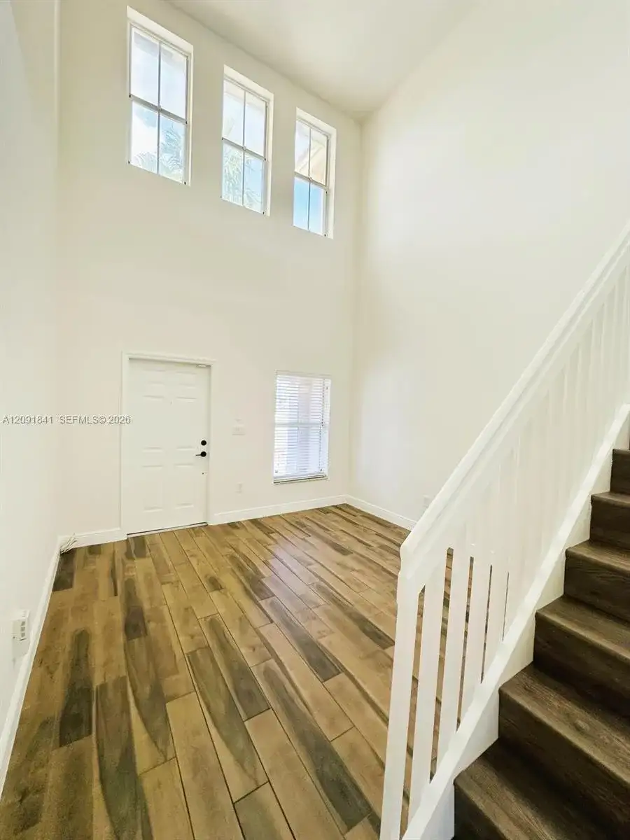 202 Riverwalk Cir, Sunrise FL 33326 photo 4