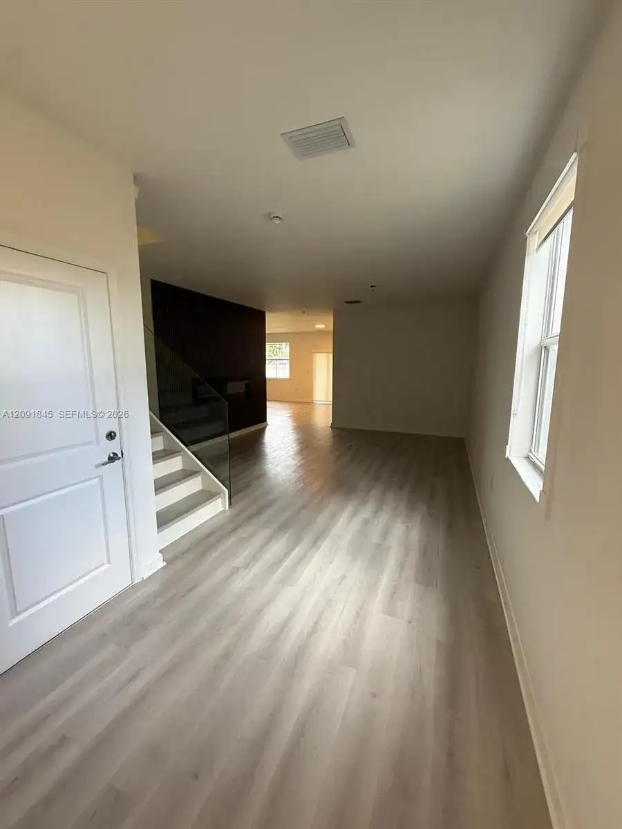 2661 SE 24th Ct, Homestead FL 33035 photo 5