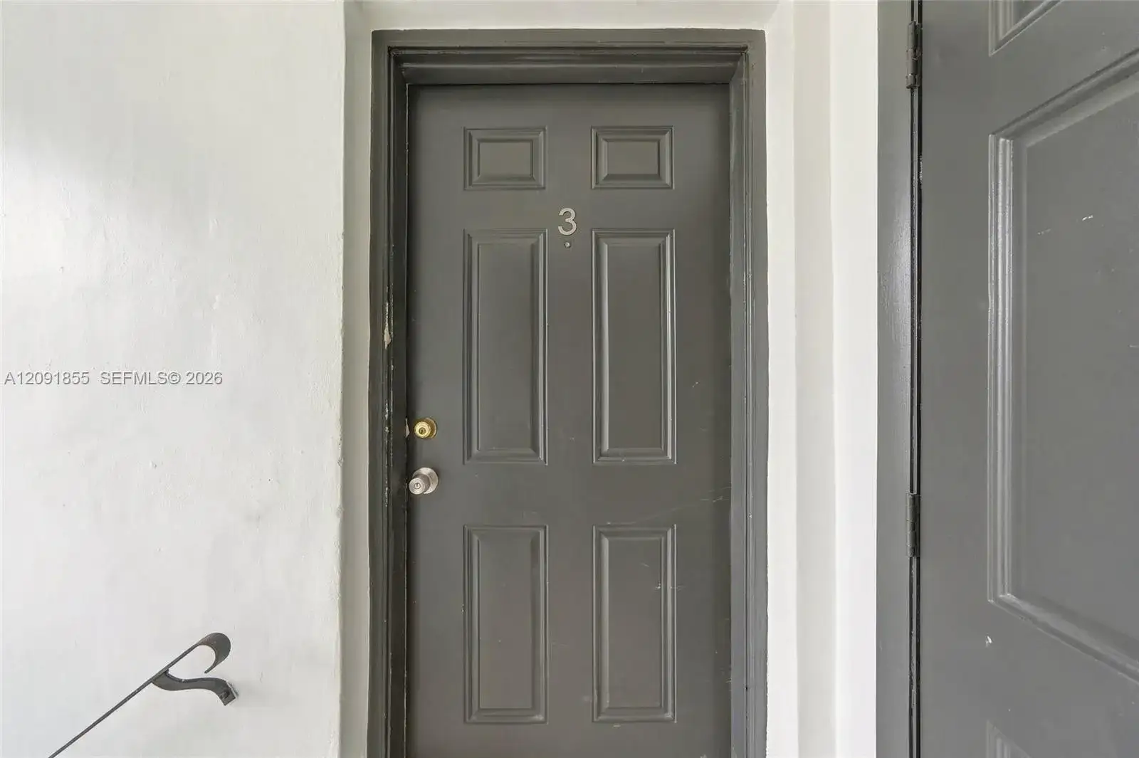 219 NW 10th Ave APT 3, Miami FL 33128 photo 2