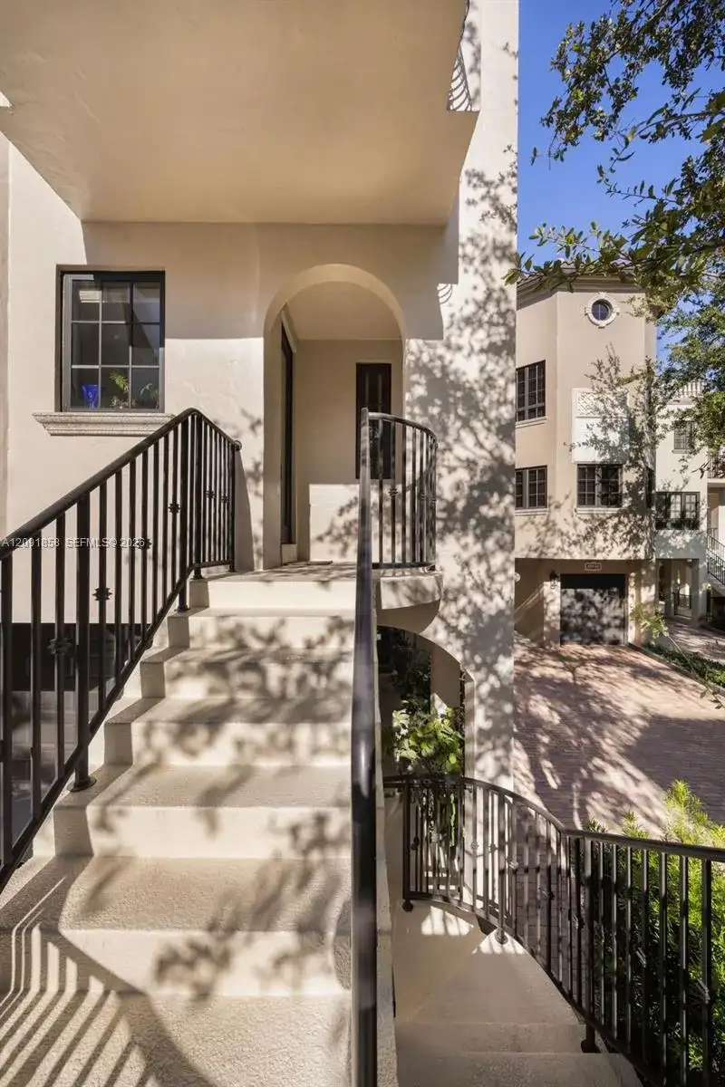 3471 Main Hwy # 1204, Coconut Grove FL 33133 photo 4