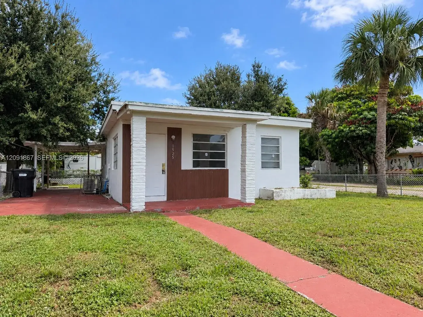 1525 NE 154th St # 1525, North Miami Beach FL 33162