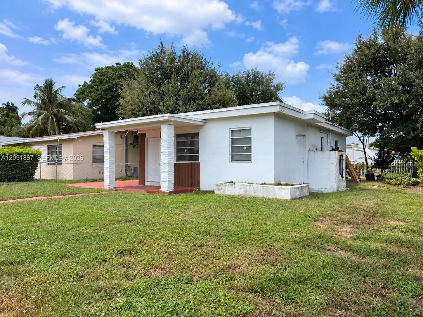 1525 NE 154th St # 1525, North Miami Beach FL 33162 photo 2