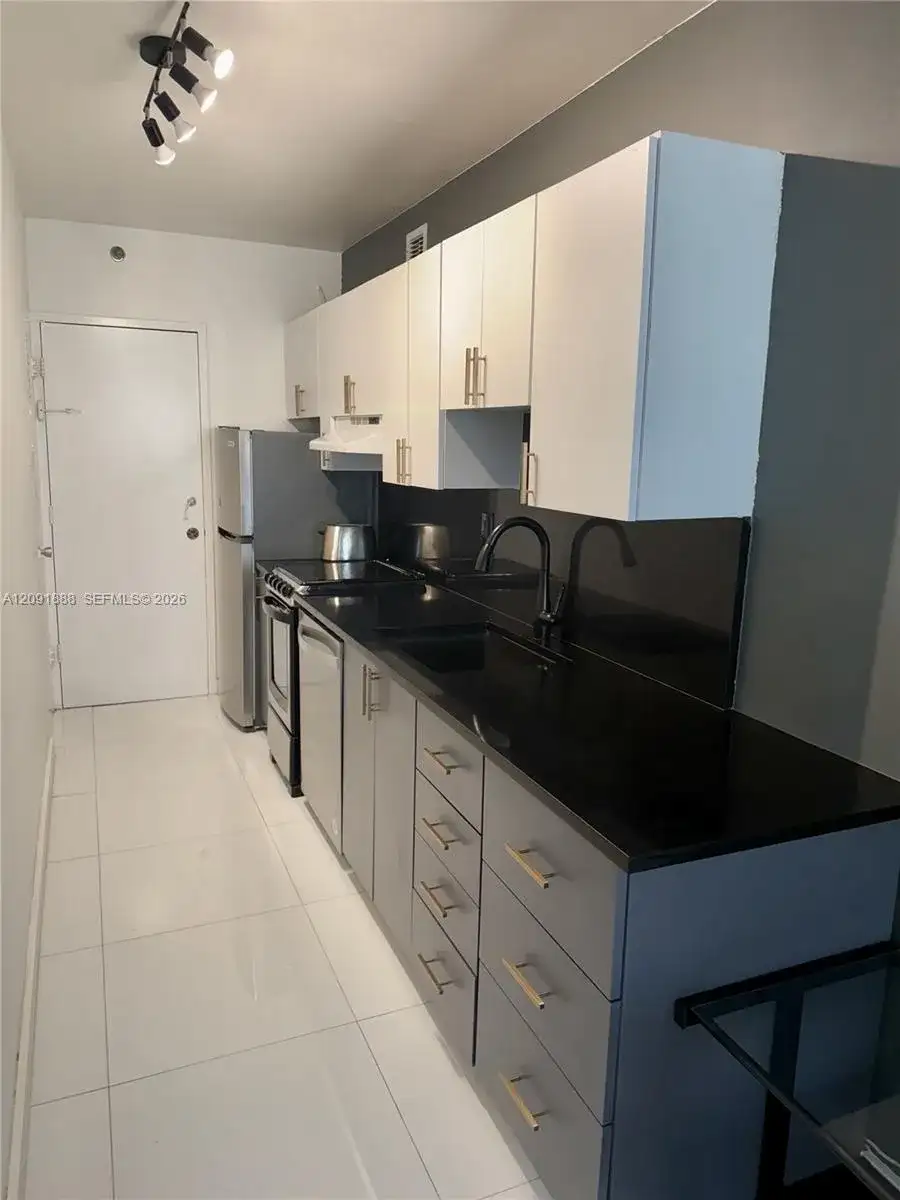 100 Lincoln Rd # 418, Miami Beach FL 33139 photo 3