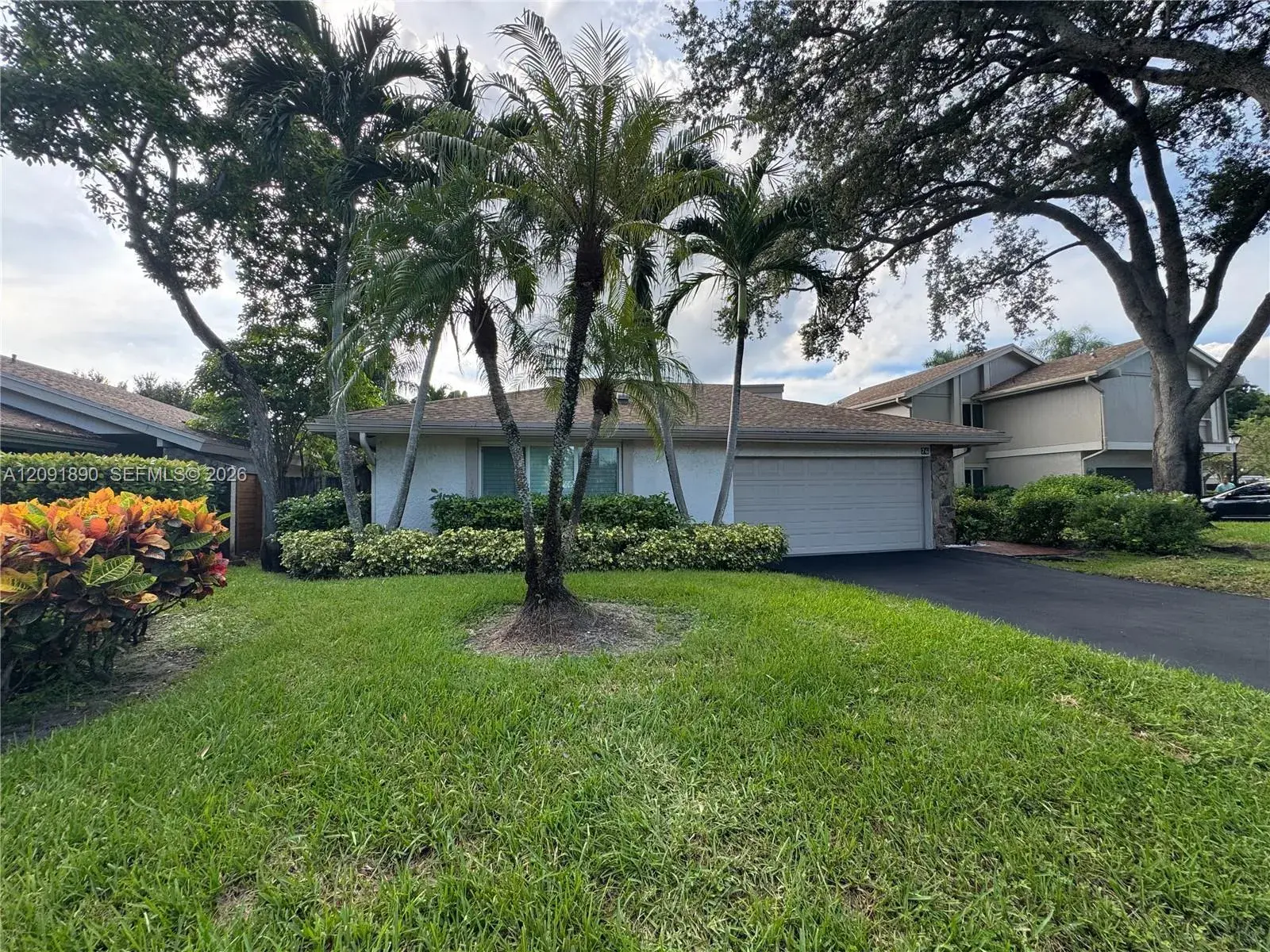 76 Ivy Rd, Hollywood FL 33021