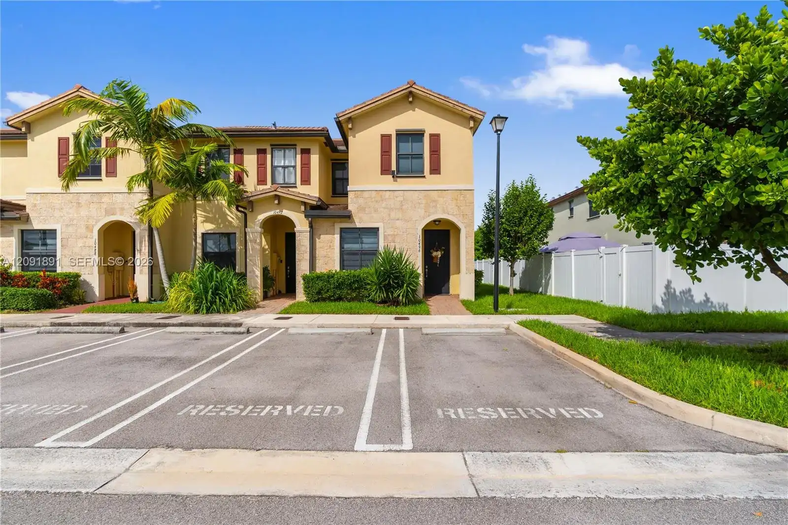 10496 W 33rd Ln, Hialeah FL 33018 photo 3