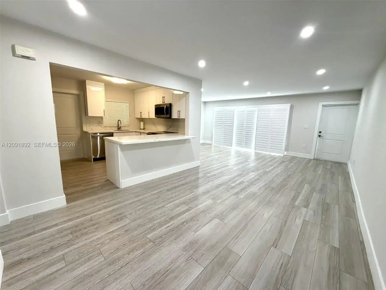 8104 SW 81st Pl, Miami FL 33143 photo 3